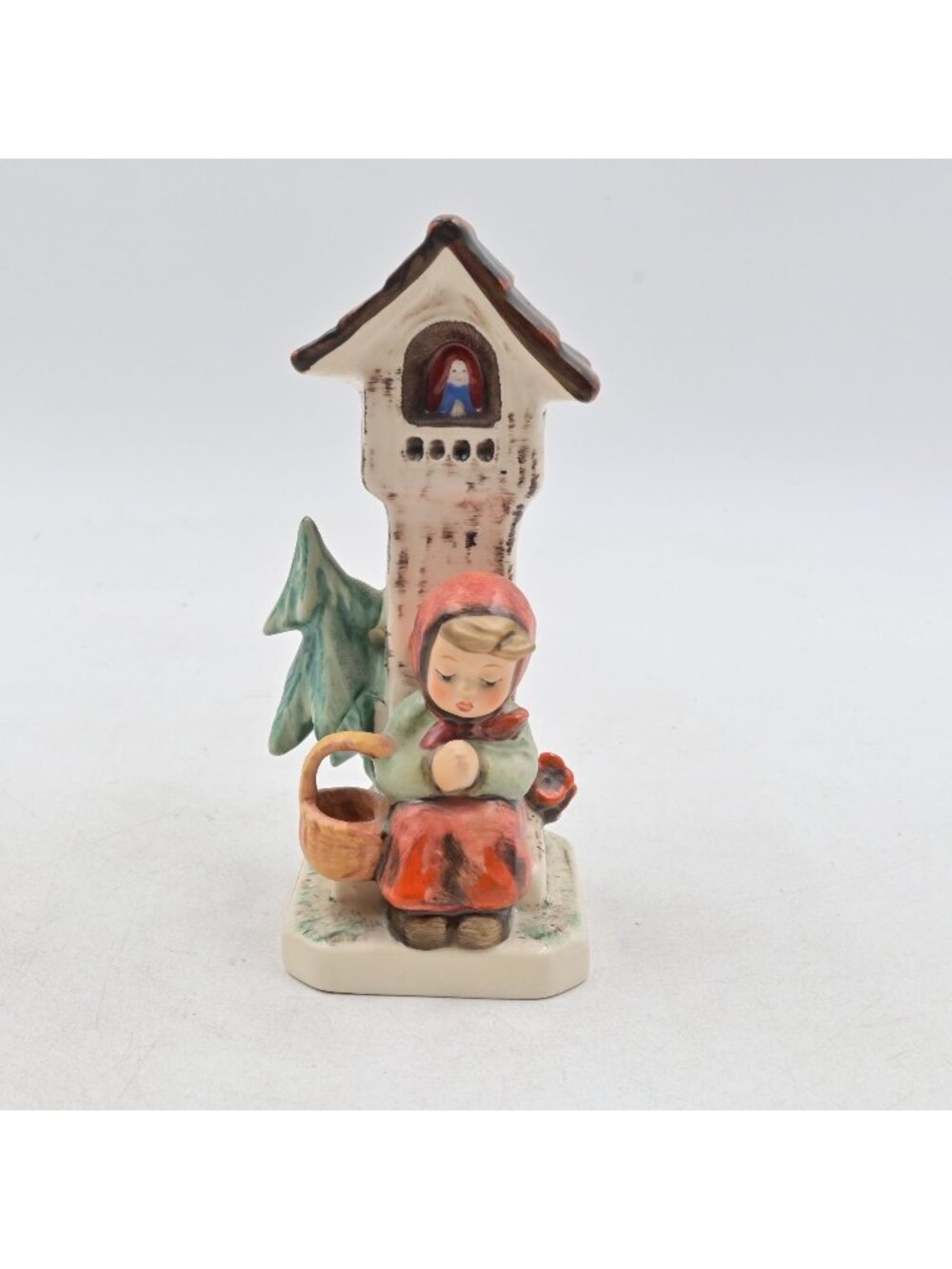 Goebel Hummel Worship Figurine #84/0 Little Girl Basket Praying Vintage TMK 6